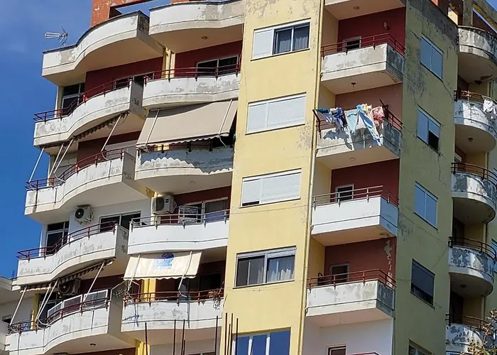 Alena 公寓 Durrës